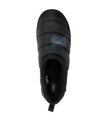 schwarze Slip-On Sneakers von UGG