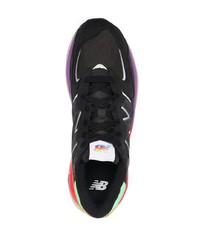 schwarze Sportschuhe von New Balance