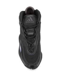 schwarze Sportschuhe von adidas