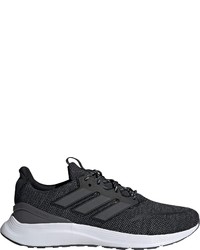 schwarze Sportschuhe von adidas