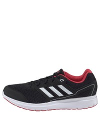 schwarze Sportschuhe von adidas