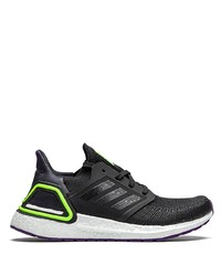 schwarze Sportschuhe von adidas