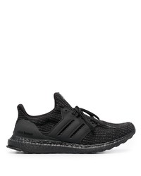 schwarze Sportschuhe von adidas