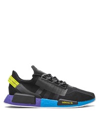 schwarze Sportschuhe von adidas