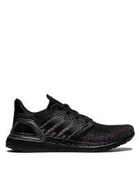 schwarze Sportschuhe von adidas