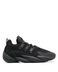 schwarze Sportschuhe von adidas