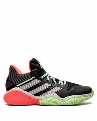 schwarze Sportschuhe von adidas