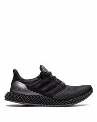 schwarze Sportschuhe von adidas