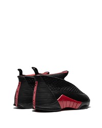 schwarze Sportschuhe von Jordan