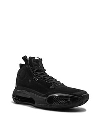 schwarze Sportschuhe von Jordan