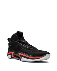 schwarze Sportschuhe von Jordan