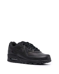 schwarze Sportschuhe von Nike