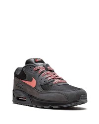 schwarze Sportschuhe von Nike