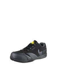 schwarze Sportschuhe von Amblers Safety