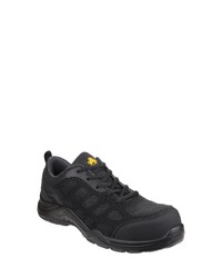 schwarze Sportschuhe von Amblers Safety