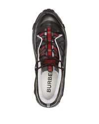 schwarze Sportschuhe von Burberry