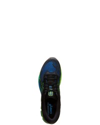 schwarze Sportschuhe von Asics