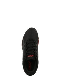 schwarze Sportschuhe von Asics