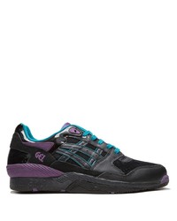 schwarze Sportschuhe von Asics