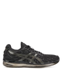 schwarze Sportschuhe von Asics