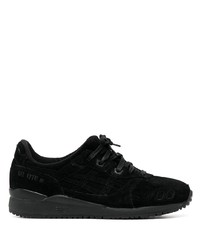 schwarze Sportschuhe von Asics