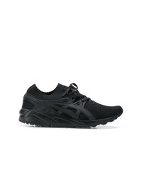 schwarze Sportschuhe von Asics