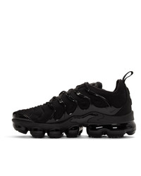 schwarze Sportschuhe von Nike