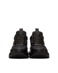 schwarze Sportschuhe von Alexander McQueen