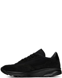 schwarze Sportschuhe von Common Projects