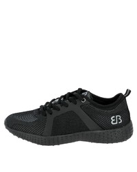 schwarze Sportschuhe von Brütting