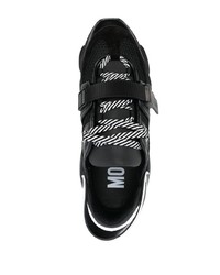 schwarze Sportschuhe von Moschino