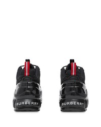 schwarze Sportschuhe von Burberry