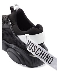 schwarze Sportschuhe von Moschino