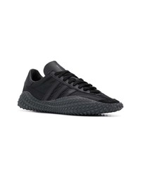 schwarze Sportschuhe von adidas