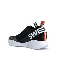 schwarze Sportschuhe von Swear