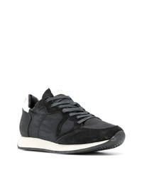 schwarze Sportschuhe von Philippe Model