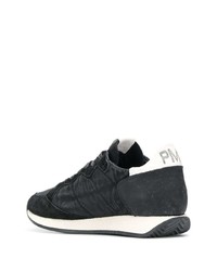 schwarze Sportschuhe von Philippe Model