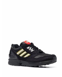 schwarze Sportschuhe von adidas