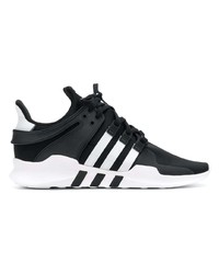 schwarze Sportschuhe von adidas