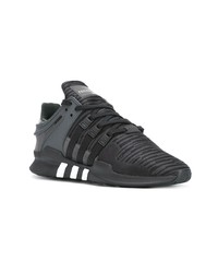 schwarze Sportschuhe von adidas