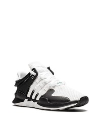 schwarze Sportschuhe von adidas