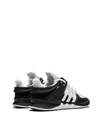 schwarze Sportschuhe von adidas