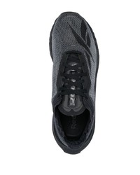 schwarze Sportschuhe von Reebok