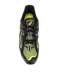 schwarze Sportschuhe von Asics