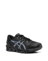 schwarze Sportschuhe von Asics