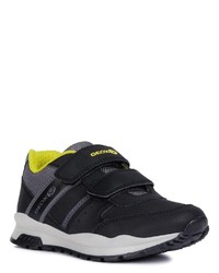 schwarze Sportschuhe von geox kids