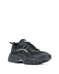 schwarze Sportschuhe von Tommy Jeans