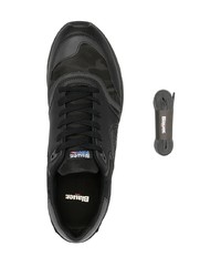 schwarze Sportschuhe von Blauer