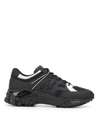 schwarze Sportschuhe von Hogan