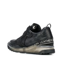 schwarze Sportschuhe von Leather Crown